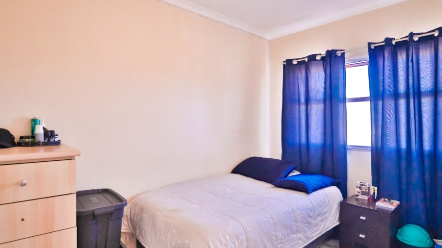 To Let 2 Bedroom Property for Rent in Claremont Western Cape